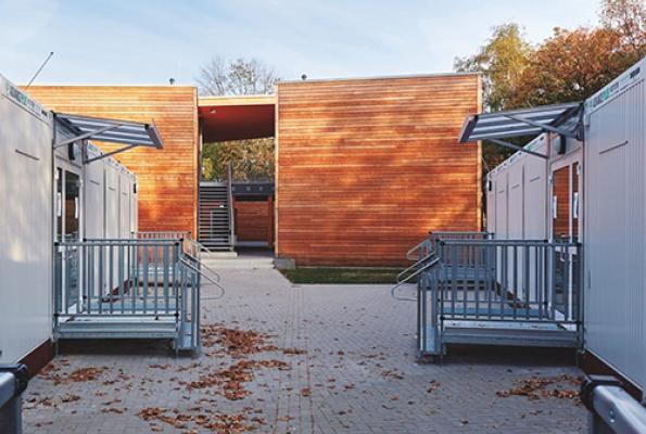 Schody, rampy, platformy